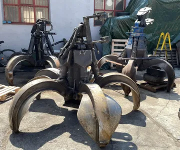 
            Opravy hydraulických drapákov a manipulátorov
    