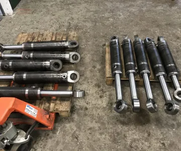 
            Výroba hydraulických valcov
    